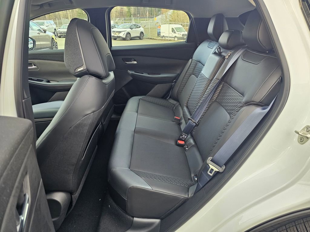 New 2026 Nissan Leaf Platinum+ w/ Cargo Package (Platinum+) image 20