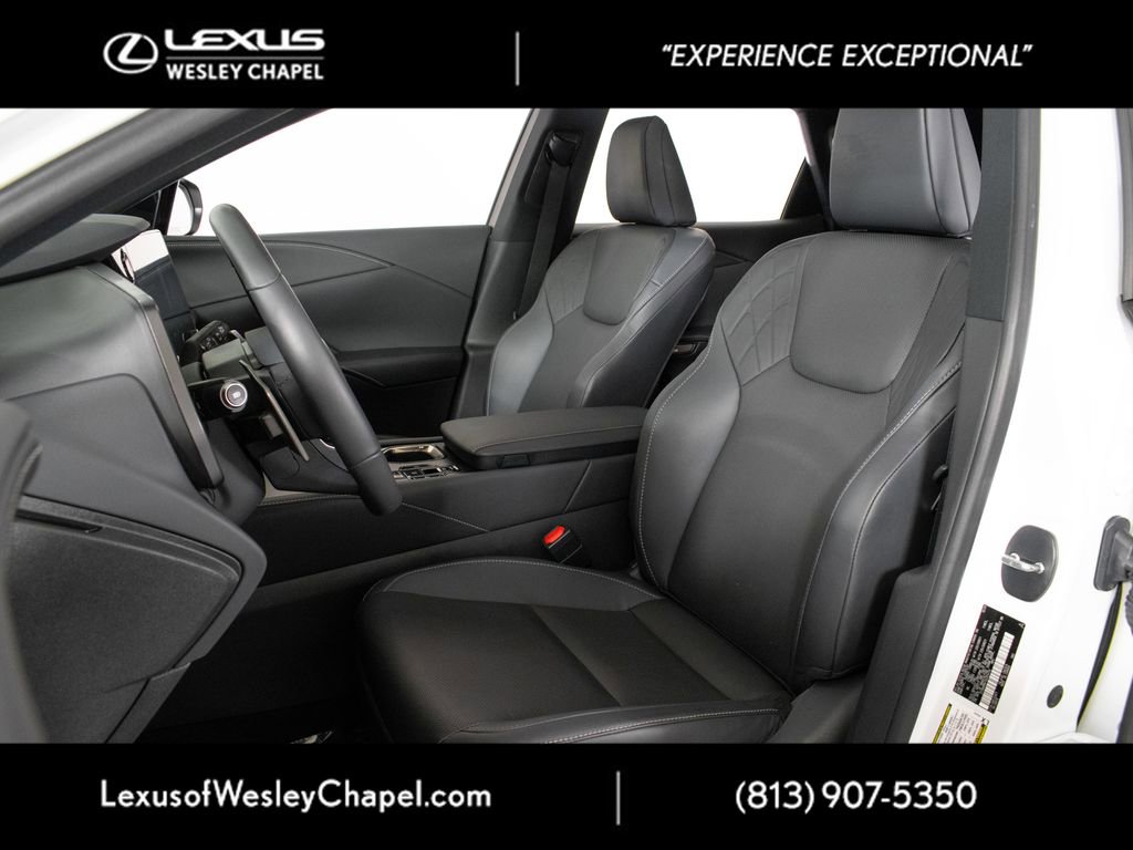 Used 2025 Lexus RX 350 Premium w/ Accessory Package (Z1) image 22