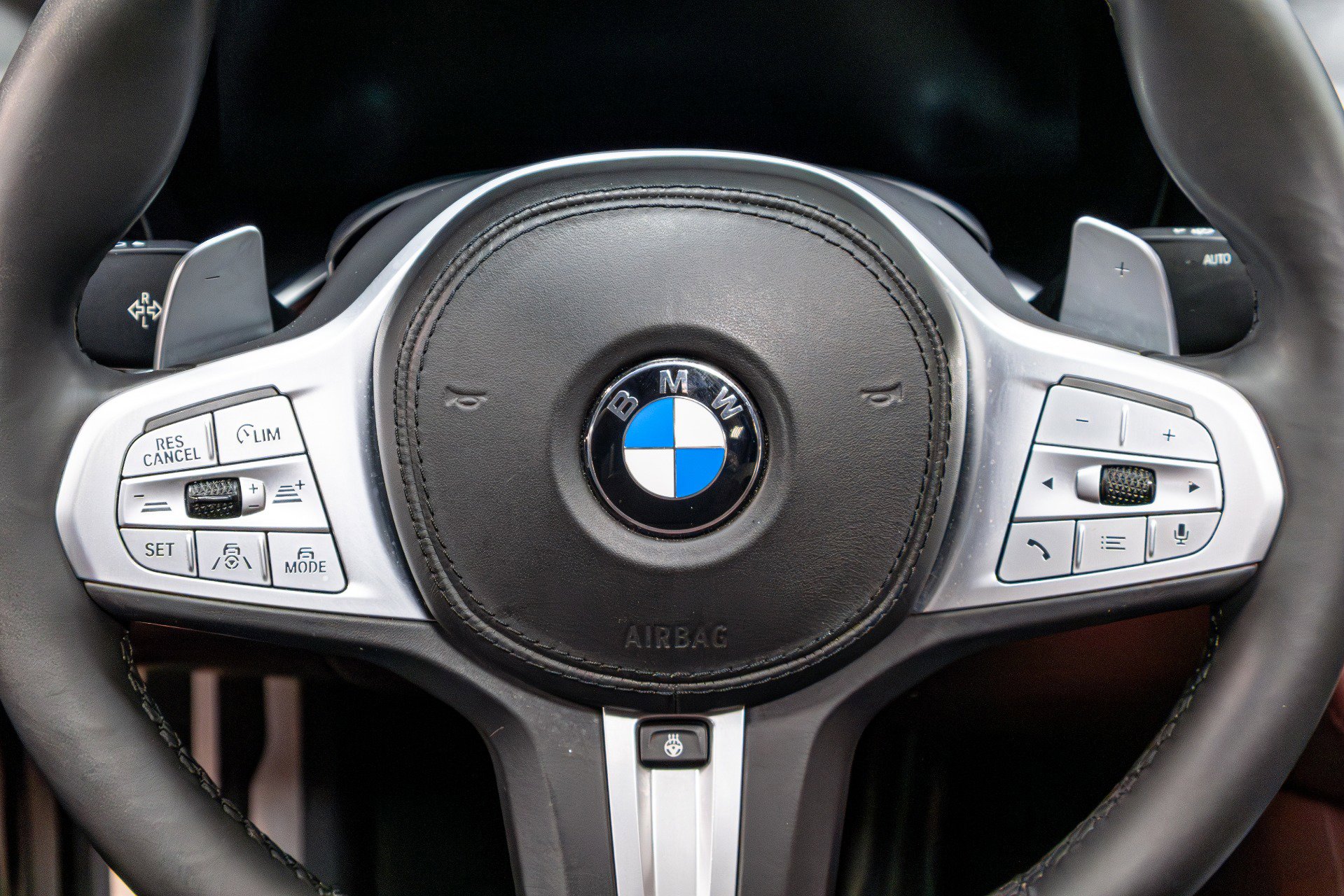 Used 2020 BMW 750i xDrive w/ Executive Package image 55