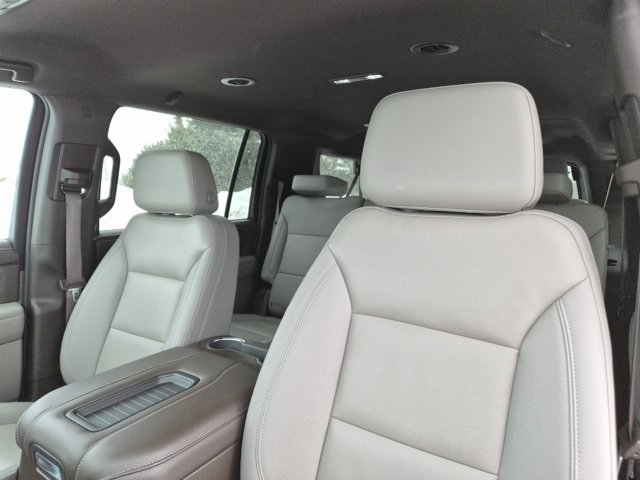 Certified 2024 Chevrolet Suburban Z71 w/ Luxury Package image 17