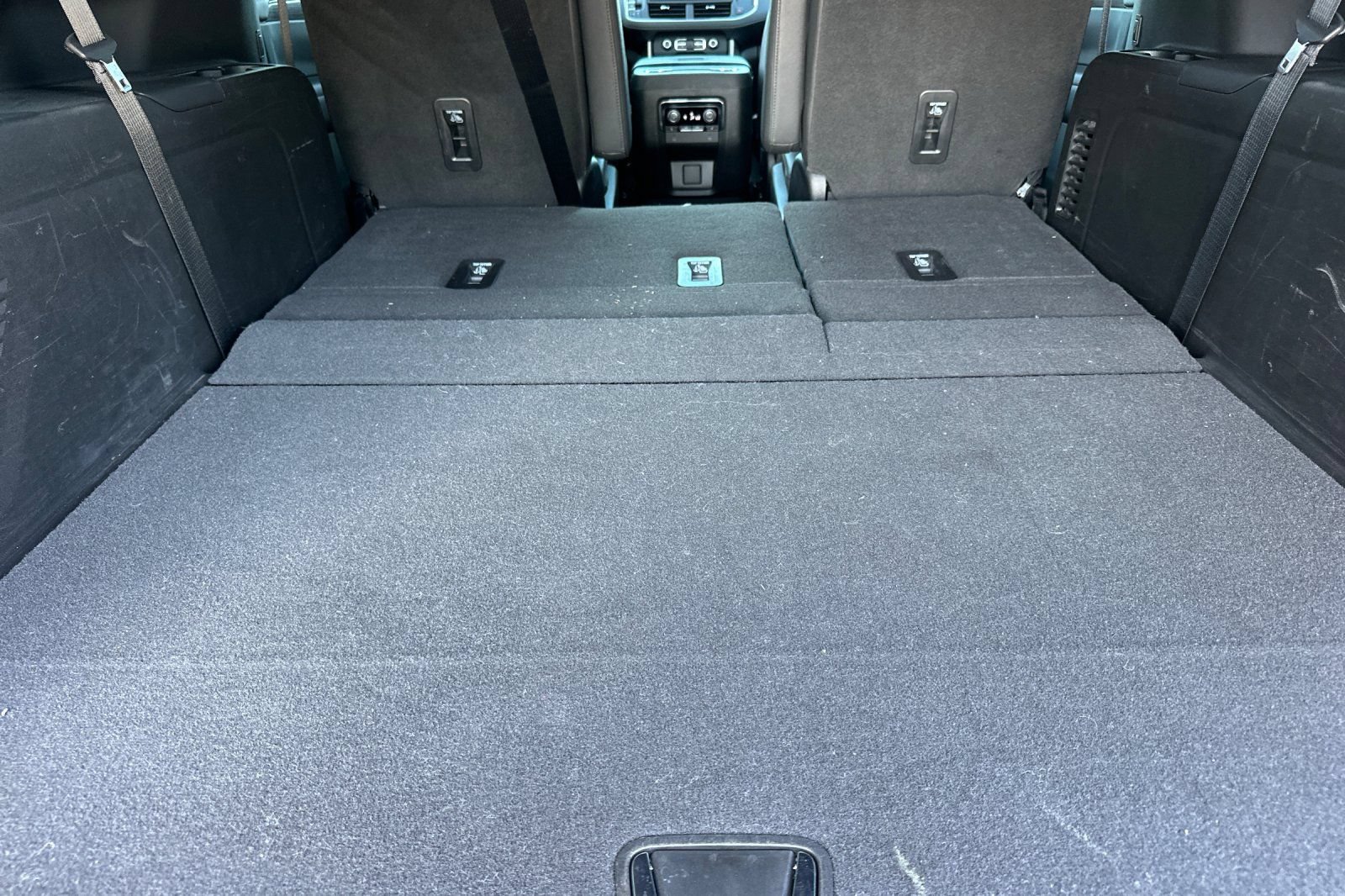 Used 2023 Chevrolet Suburban High Country AWD/4WD image 17