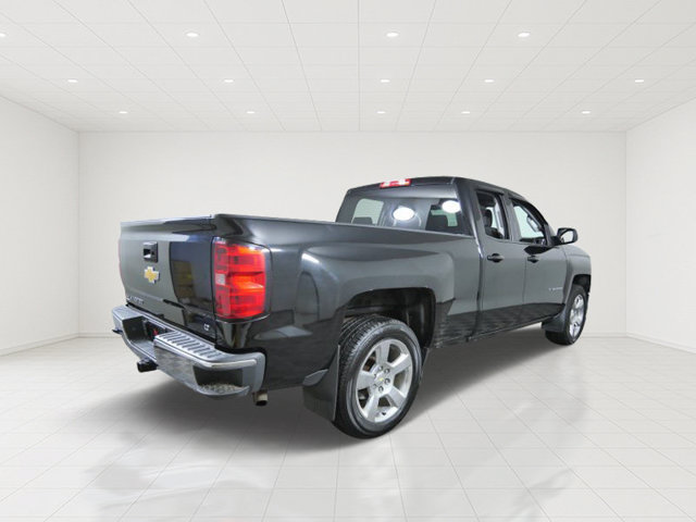 Used 2014 Chevrolet Silverado 1500 LT w/ LT Convenience Package AWD/4WD image 6