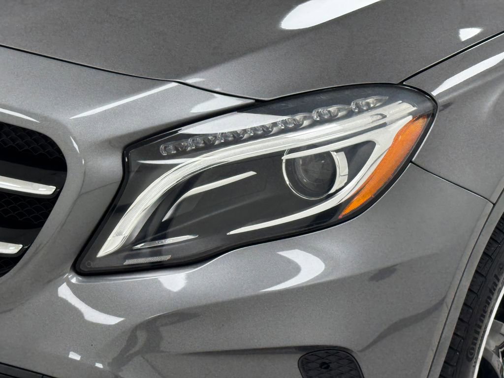 Used 2017 Mercedes-Benz GLA 250 4MATIC image 35