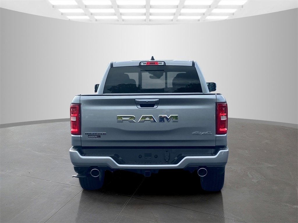 New 2026 RAM 1500 4x4 Crew Cab image 8