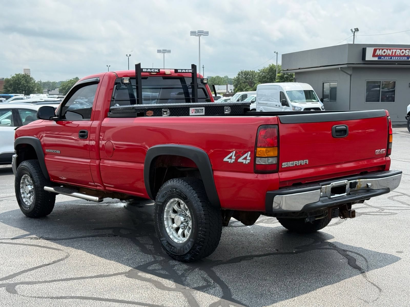 Used 2006 GMC Sierra 2500 W/T w/ Snow Plow Prep Package AWD/4WD image 6