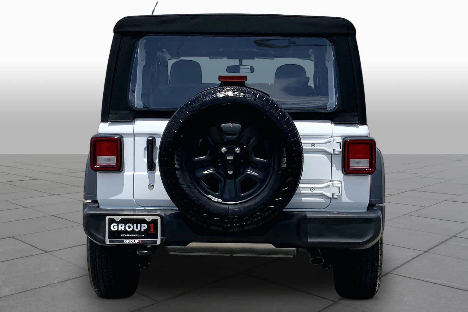 Used 2024 Jeep Wrangler Sport AWD/4WD image 5