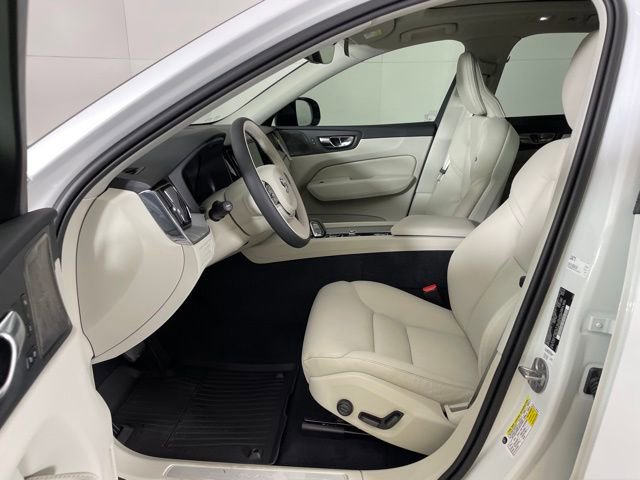 Certified 2024 Volvo XC60 T8 Plus w/ Protection Package AWD/4WD image 4