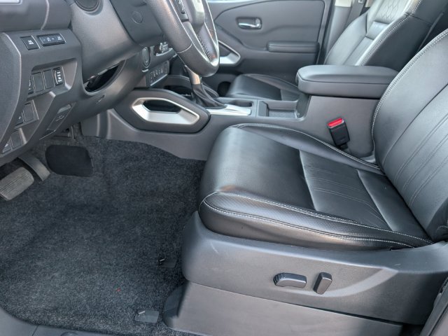 Used 2024 Nissan Frontier SL w/ Technology Package RWD image 9