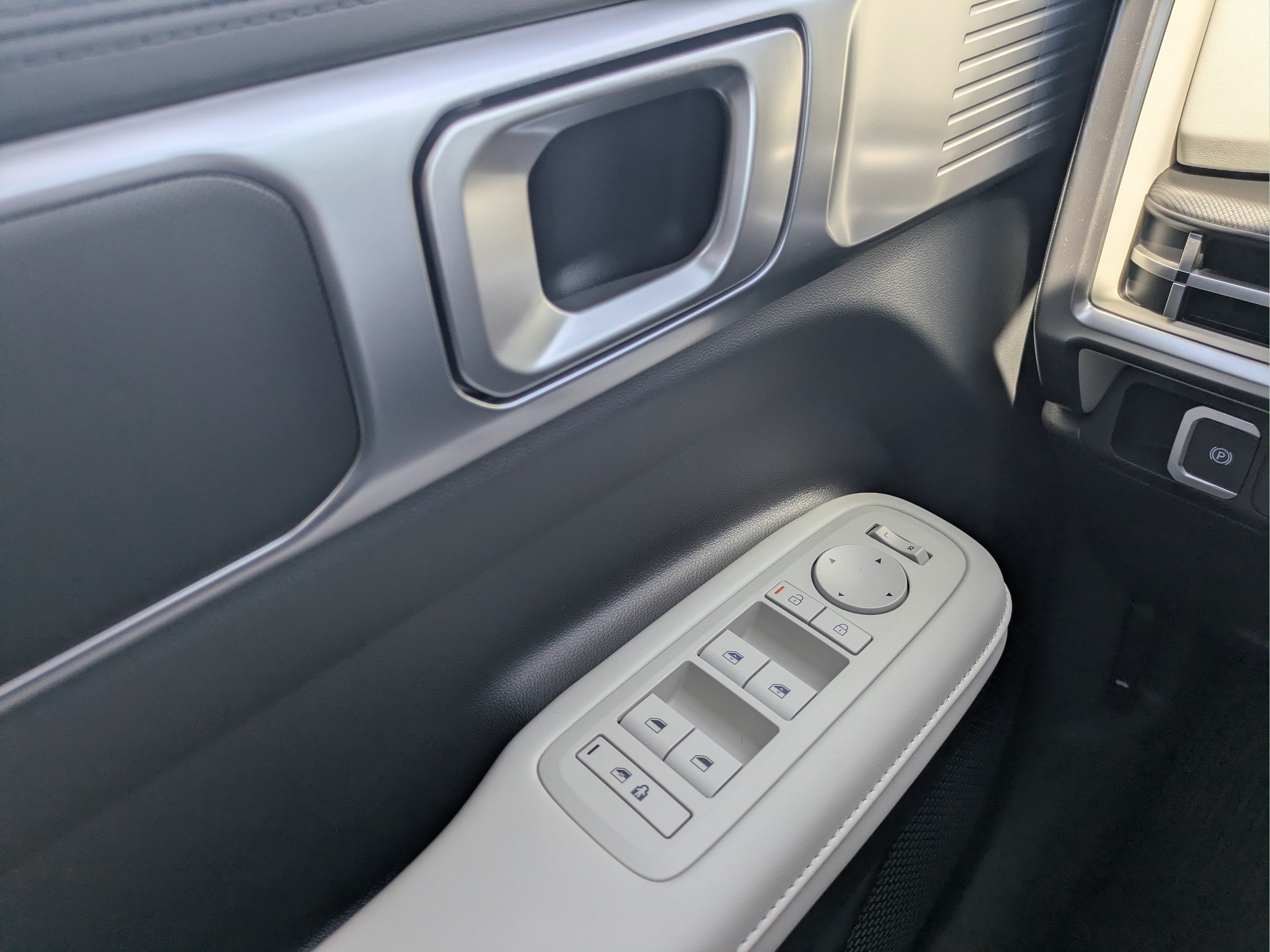 New 2027 Hyundai Santa Fe SEL FWD image 28