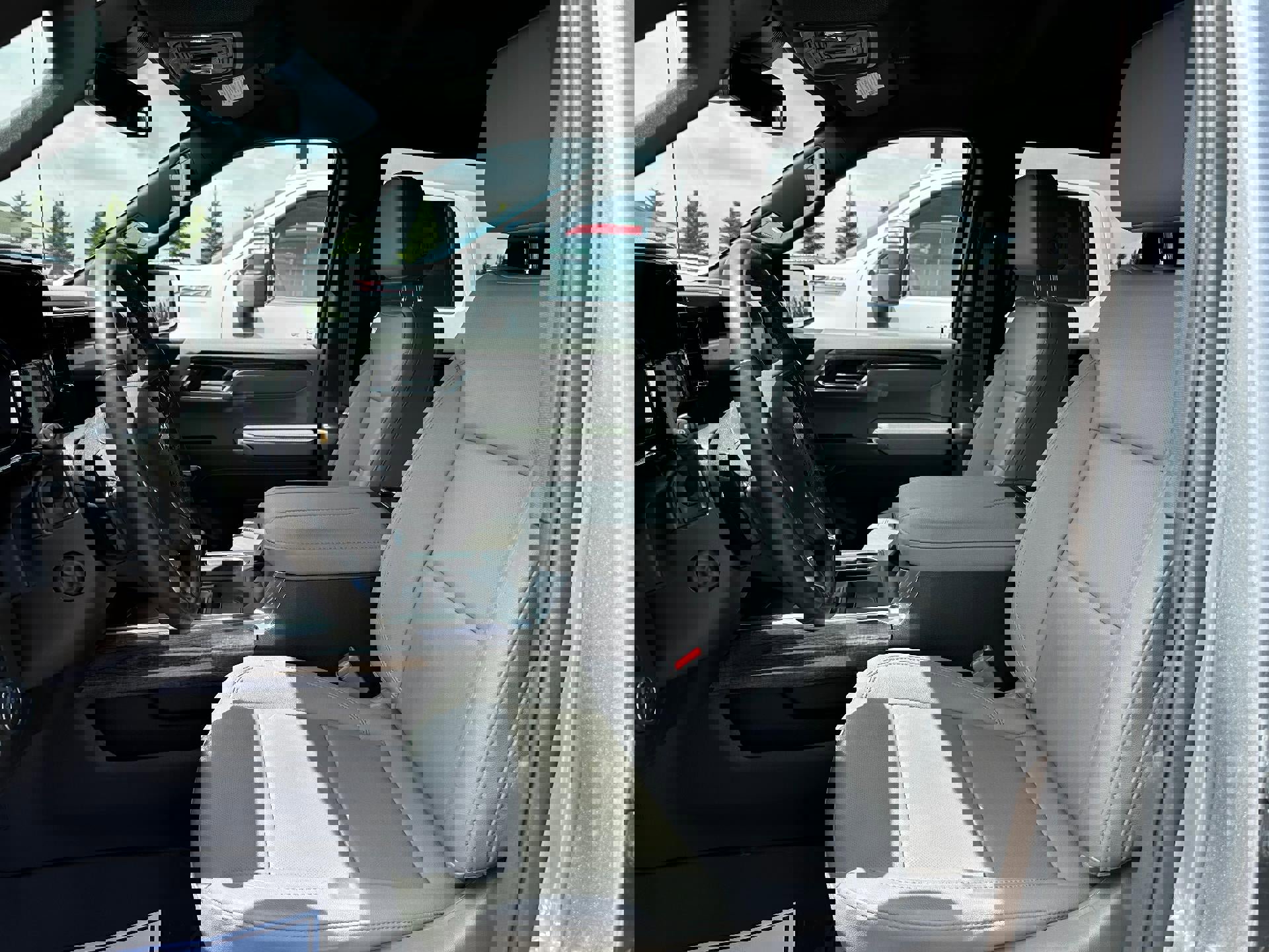 Used 2023 Chevrolet Silverado 1500 LTZ w/ LTZ Convenience Package II image 9