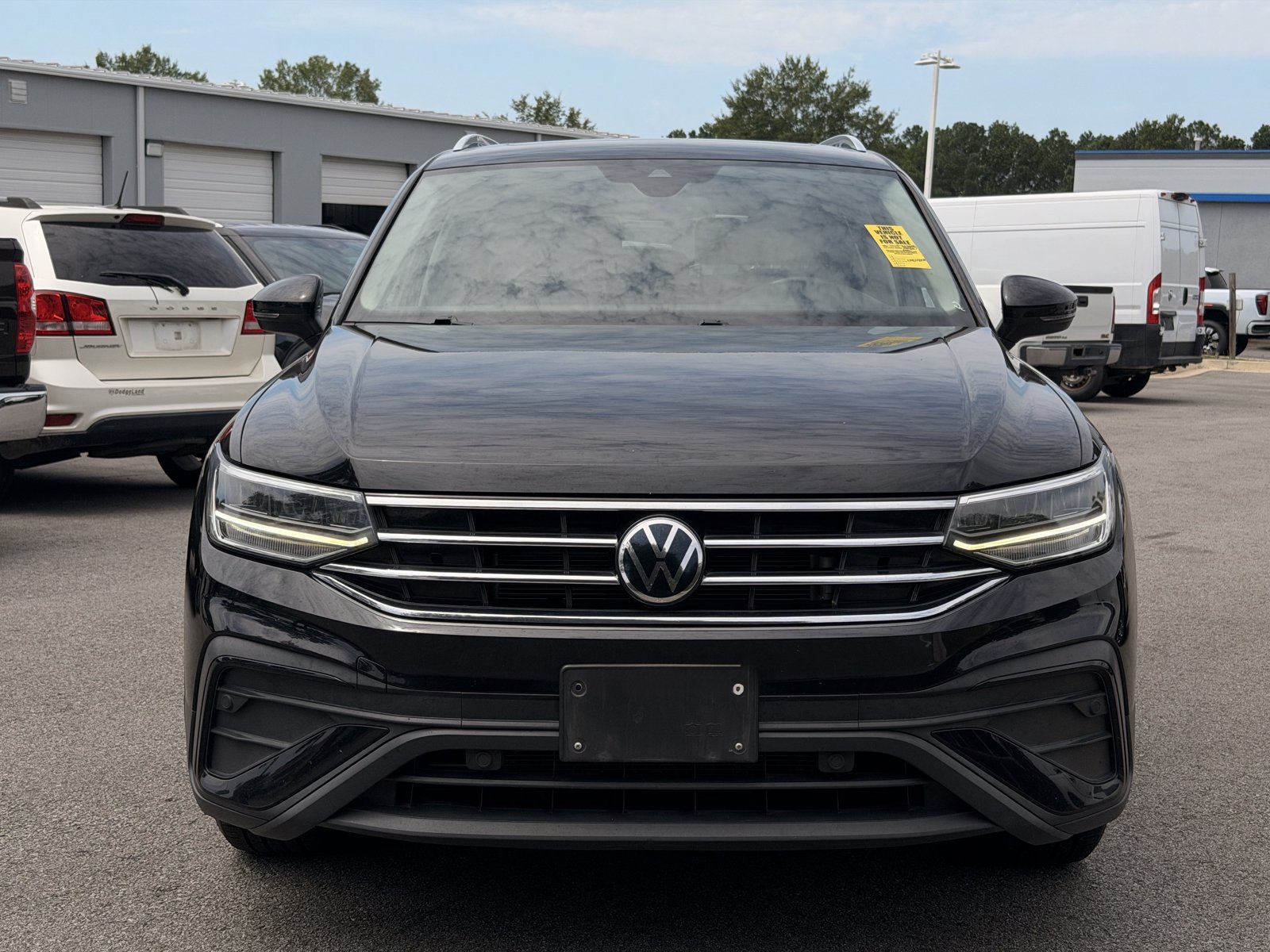 Used 2022 Volkswagen Tiguan SE FWD image 6