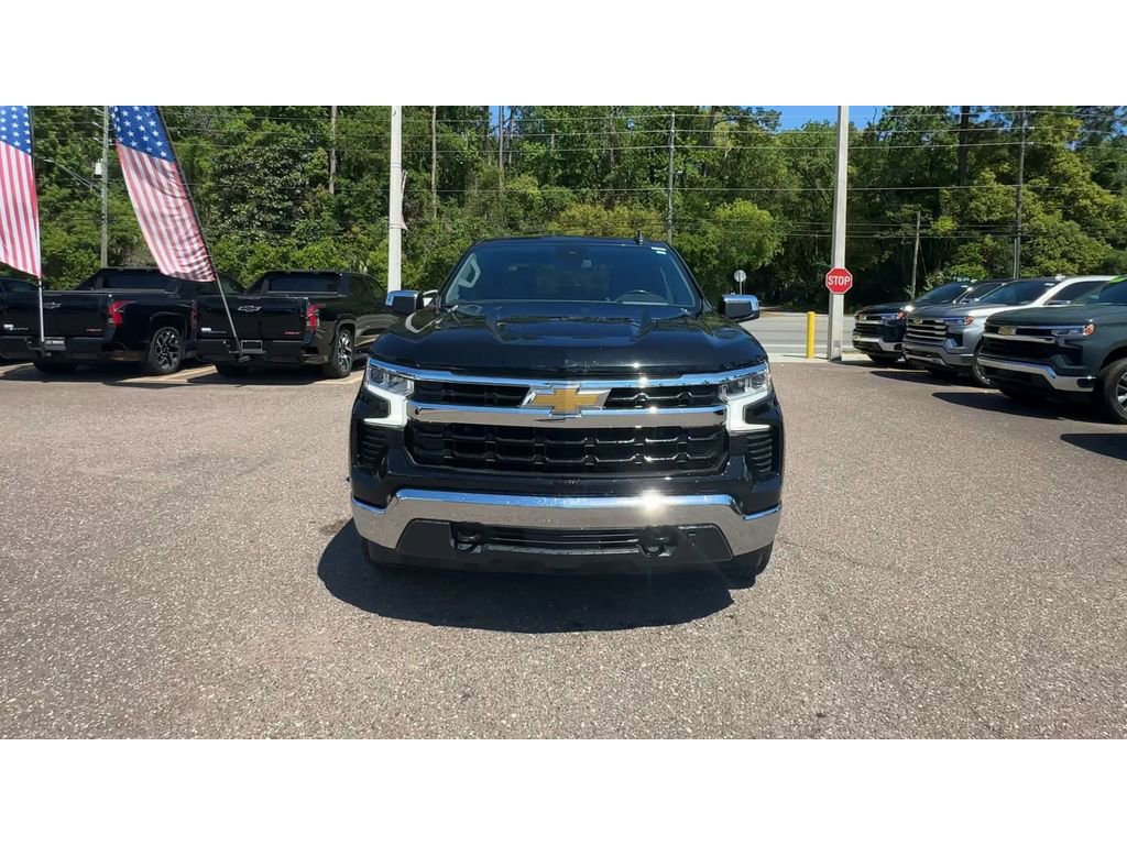 Used 2023 Chevrolet Silverado 1500 LT AWD/4WD image 7