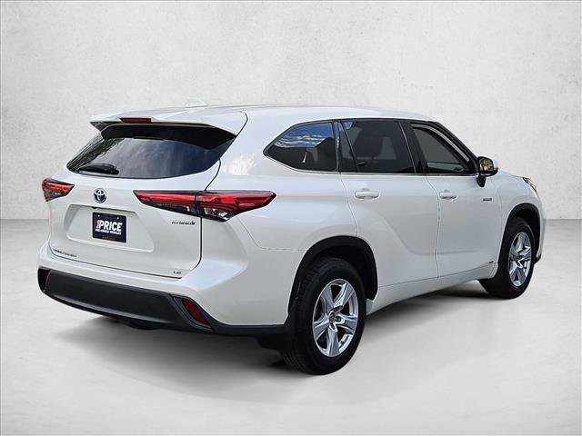 Used 2020 Toyota Highlander LE AWD/4WD image 5