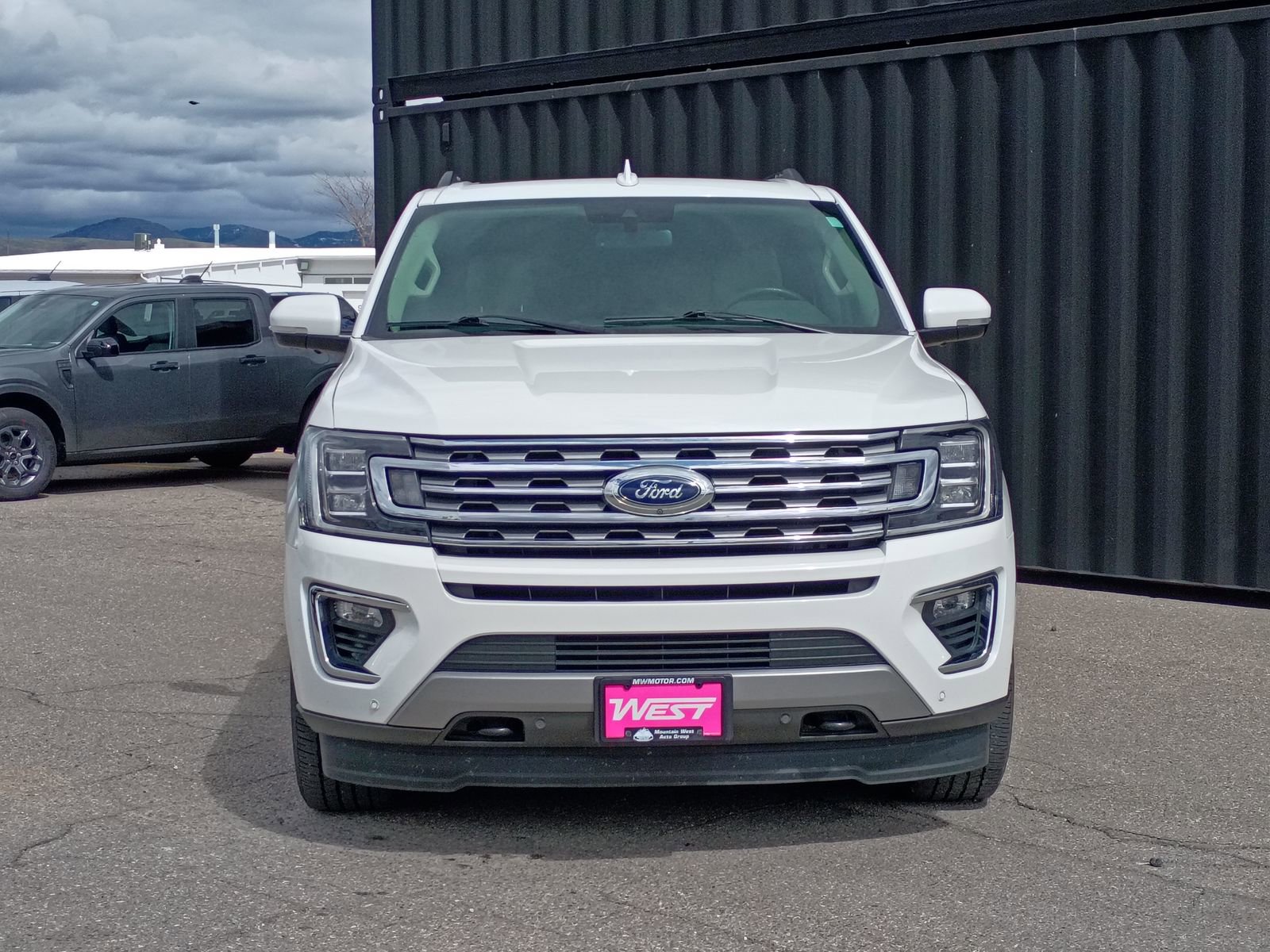 Used 2021 Ford Expedition Limited AWD/4WD image 2