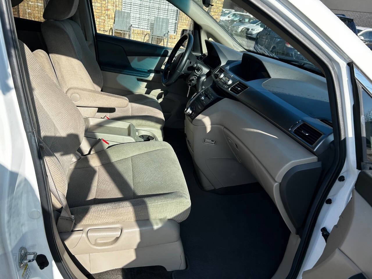 Used 2012 Honda Odyssey EX image 16