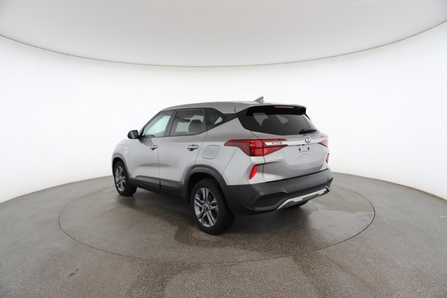 Used 2021 Kia Seltos LX image 11