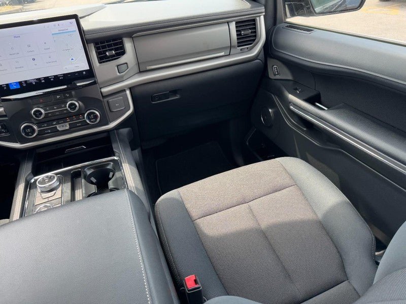Used 2022 Ford Expedition XL AWD/4WD image 15