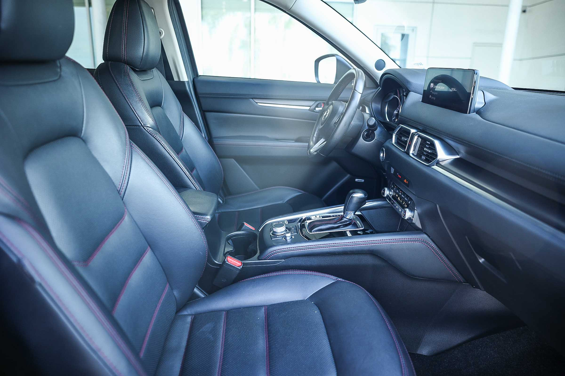 Used 2021 MAZDA CX-5 Carbon Edition image 23