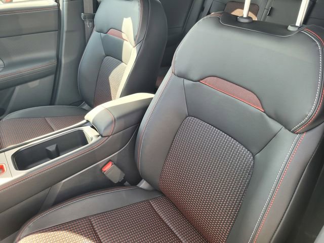 New 2026 Nissan Kicks SR image 8