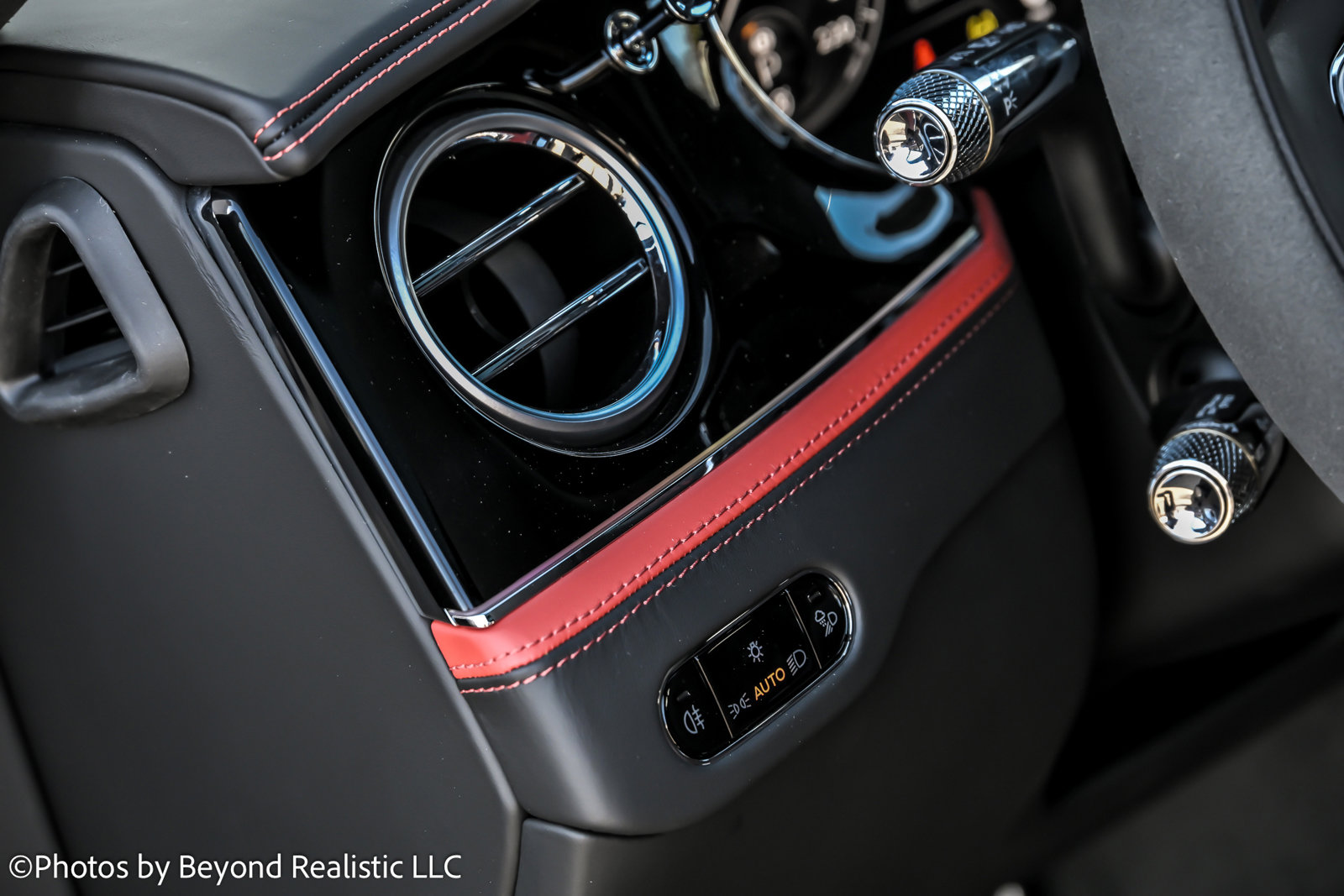 Used 2024 Bentley Flying Spur W12 image 30