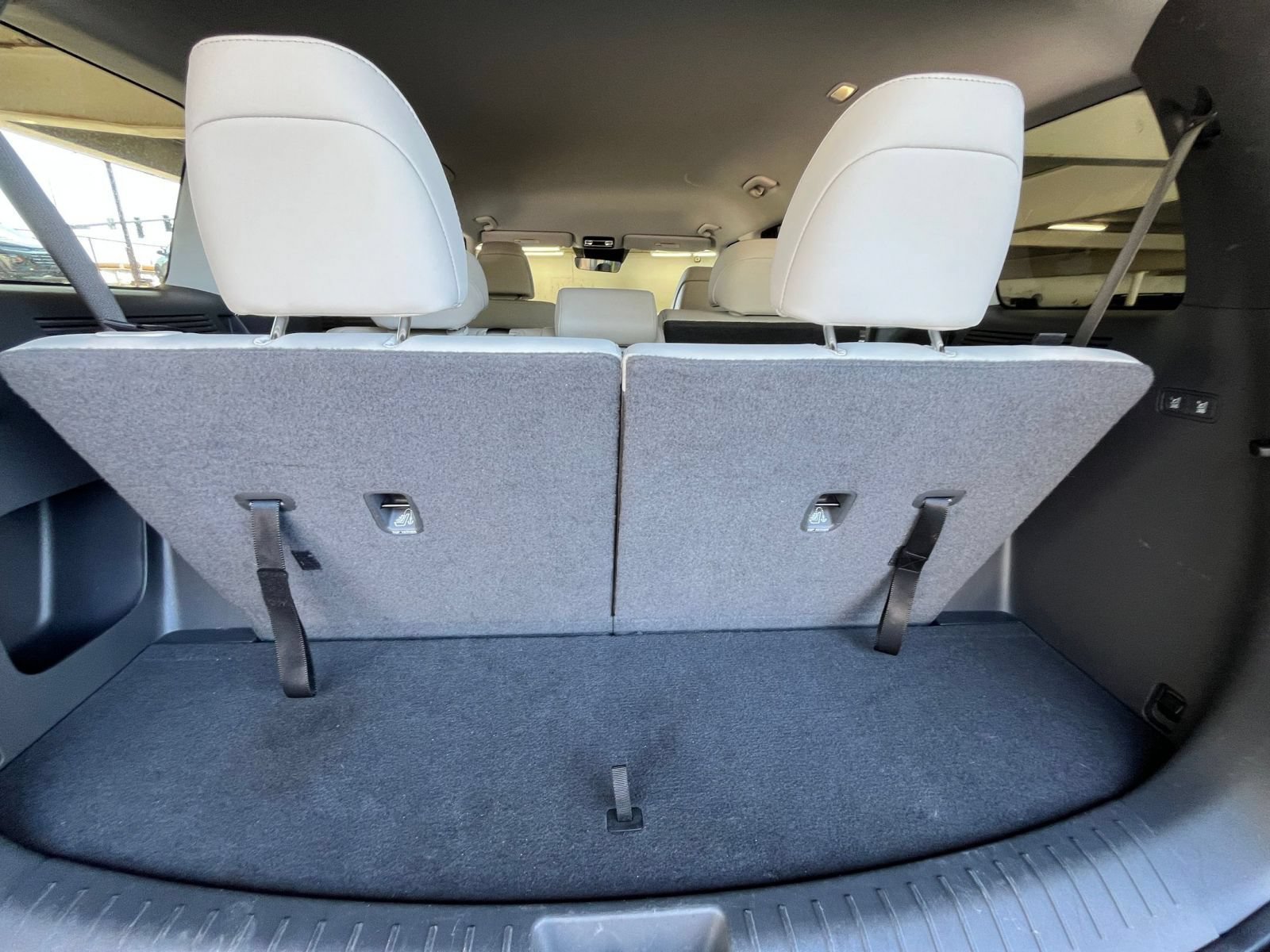 Used 2025 Hyundai Santa Fe SEL AWD/4WD image 34