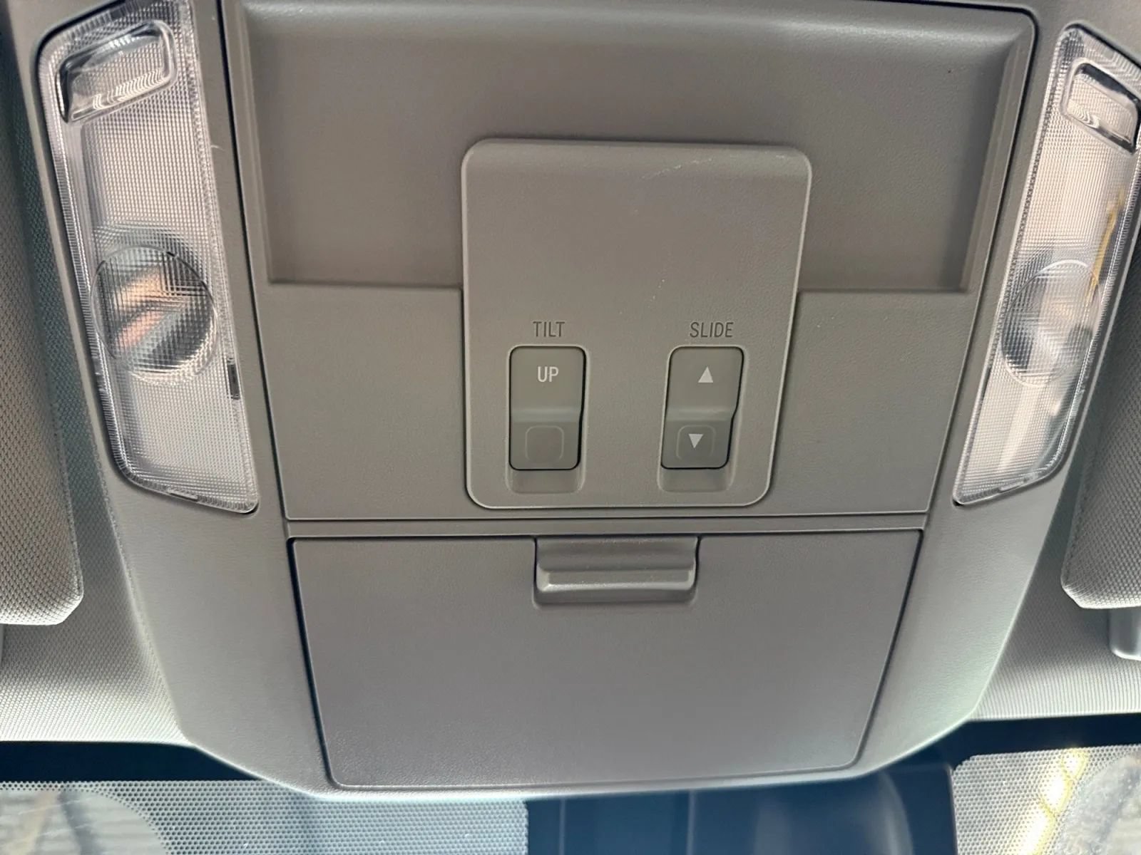 Used 2019 Toyota Tundra Limited AWD/4WD image 23