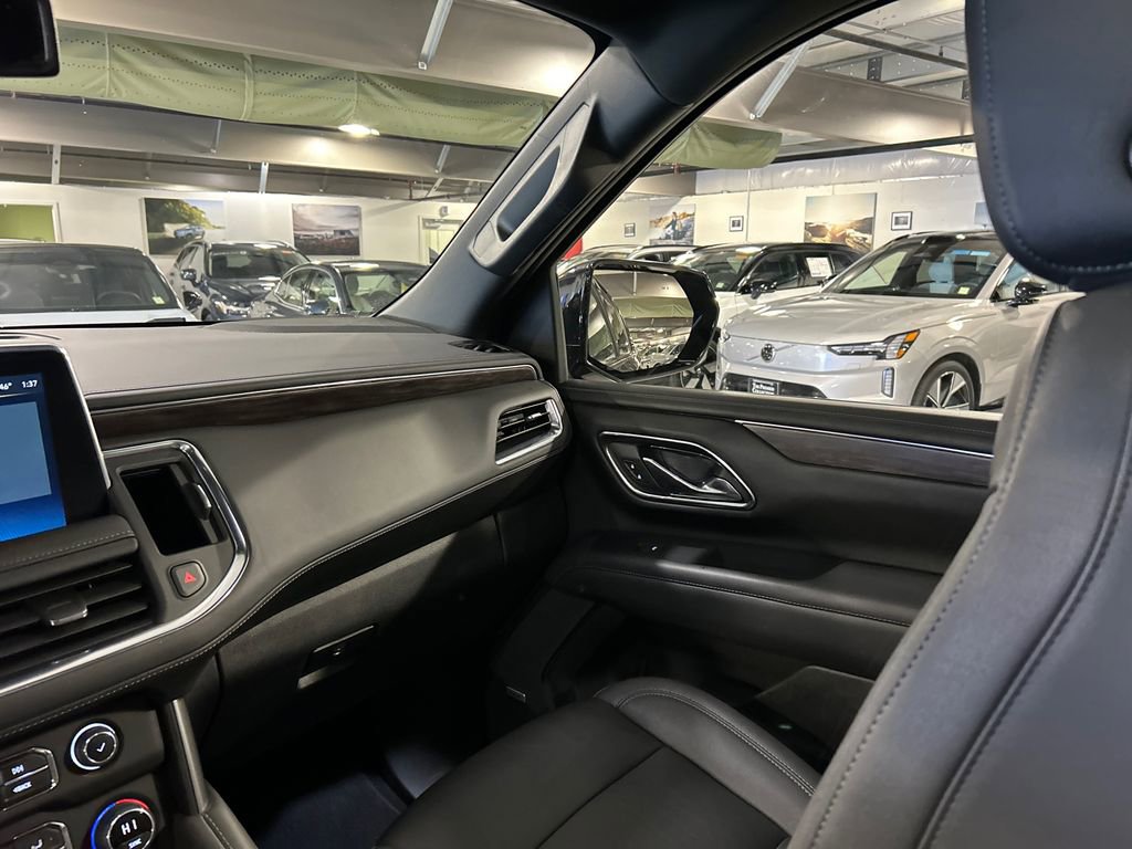 Used 2023 Chevrolet Tahoe Z71 w/ Z71 Off-Road Package AWD/4WD image 27