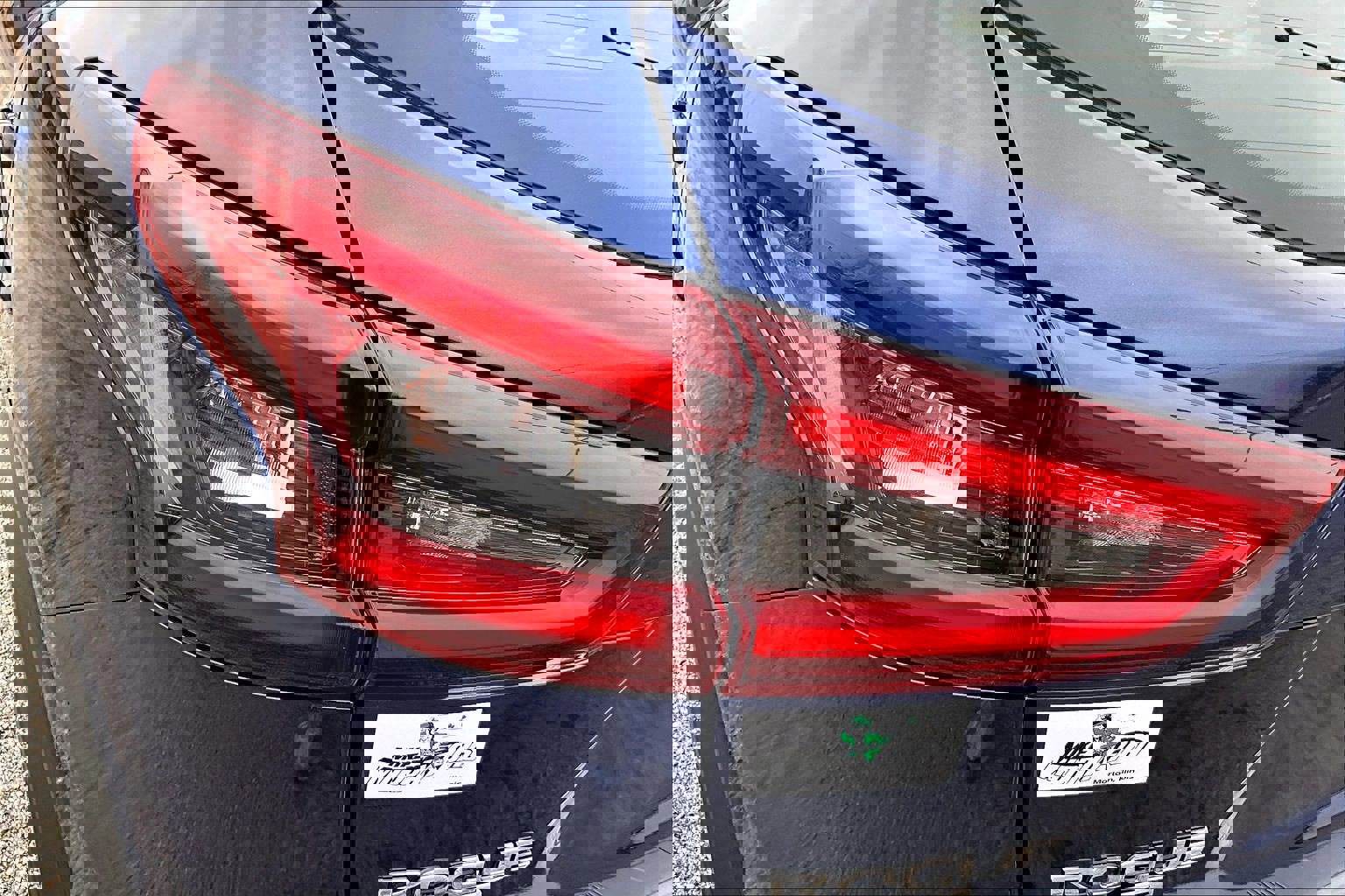 Used 2022 Nissan Rogue Sport SL w/ Premium Package image 28