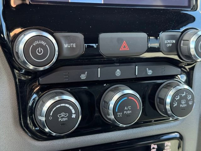 Used 2025 RAM 2500 Big Horn AWD/4WD image 14