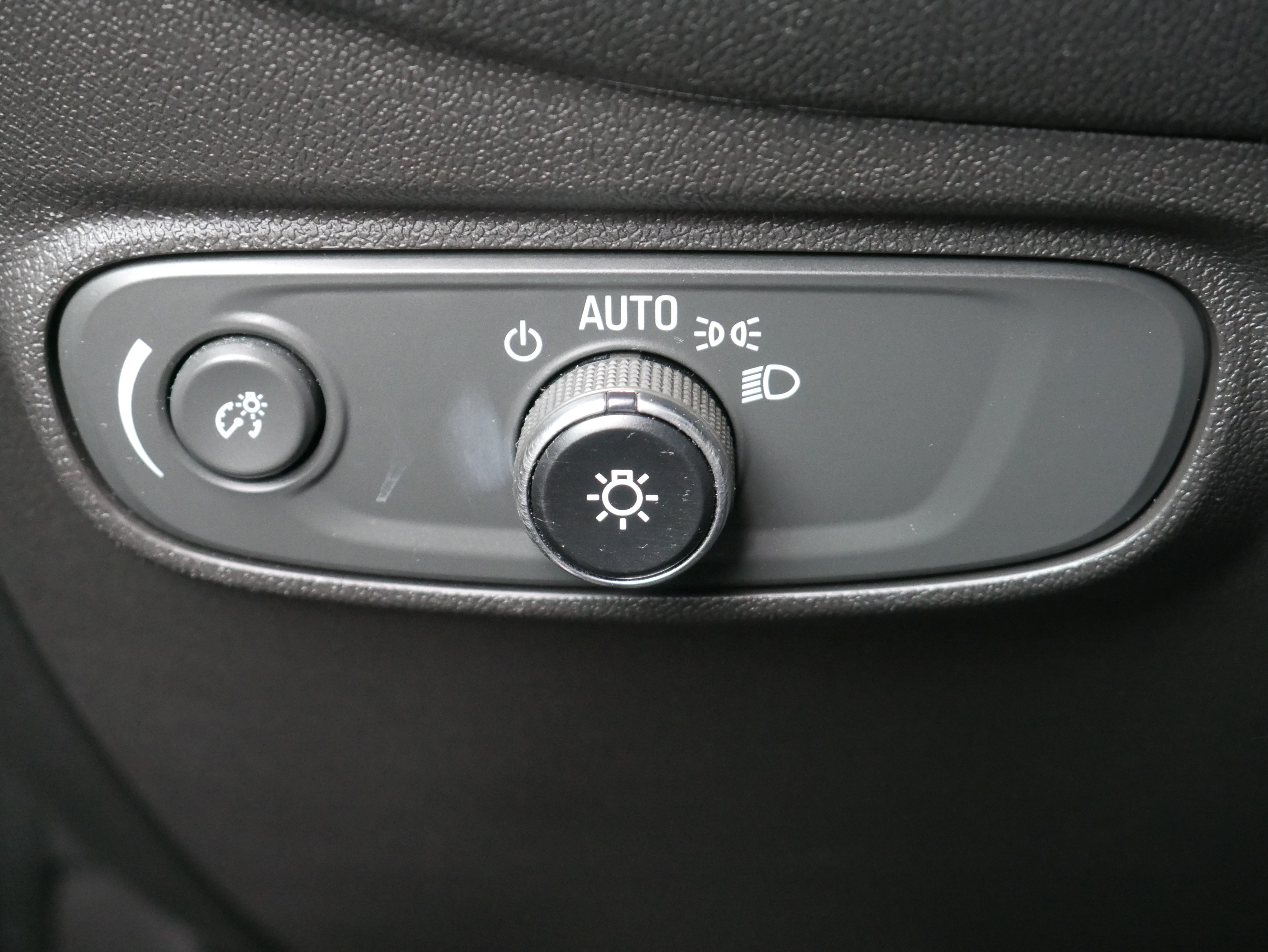 Used 2023 Chevrolet Equinox RS AWD/4WD image 28