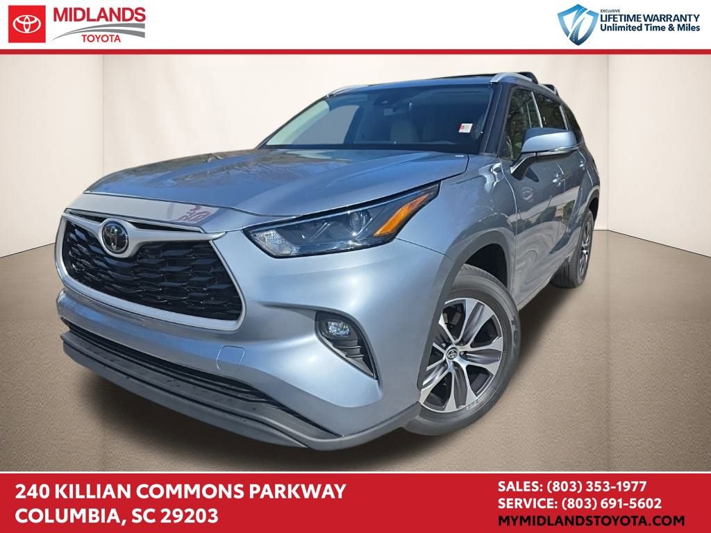 Used 2022 Toyota Highlander XLE