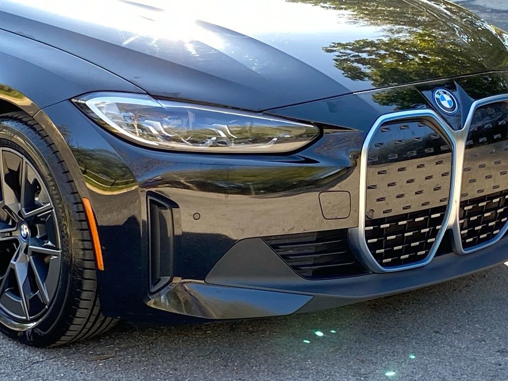 Used 2023 BMW i4 eDrive40 image 18