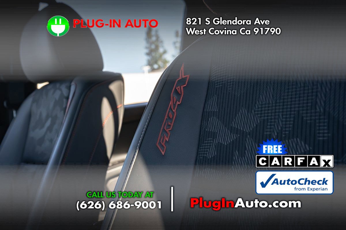 Used 2024 Nissan Titan PRO-4X w/ Off Road Protection Package image 9