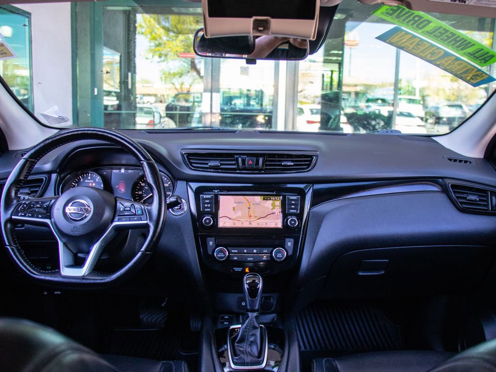 Used 2022 Nissan Rogue Sport SL image 15