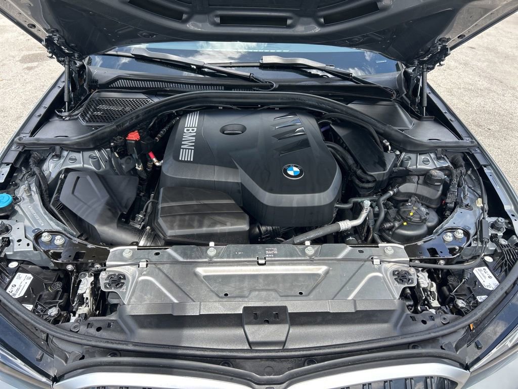 Used 2025 BMW 330i xDrive Sedan w/ Convenience Package image 17