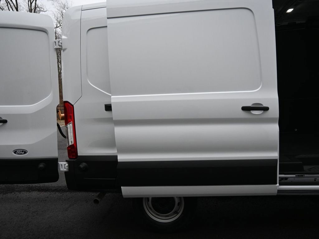 New 2026 Ford Transit 250 148 Medium Roof w/ Load Area Protection Package image 83