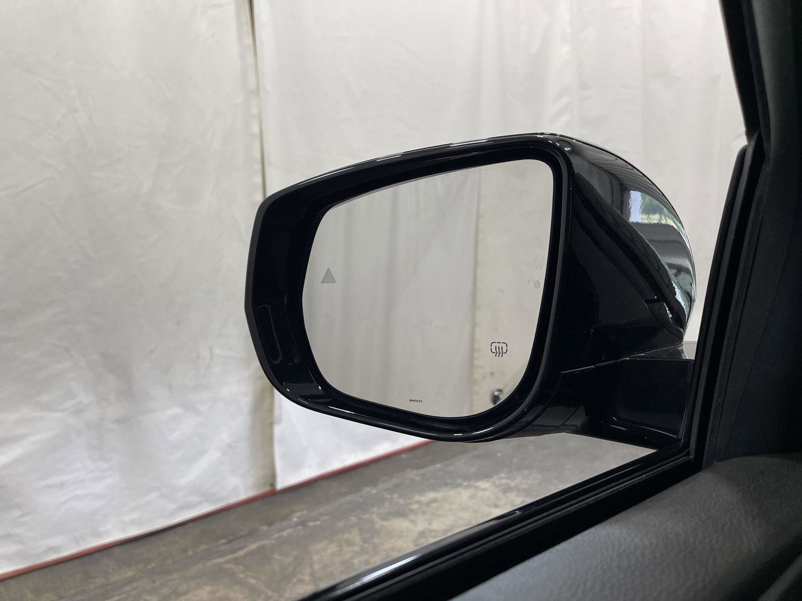 Used 2023 Jeep Grand Cherokee Limited w/ Black Appearance Package image 20