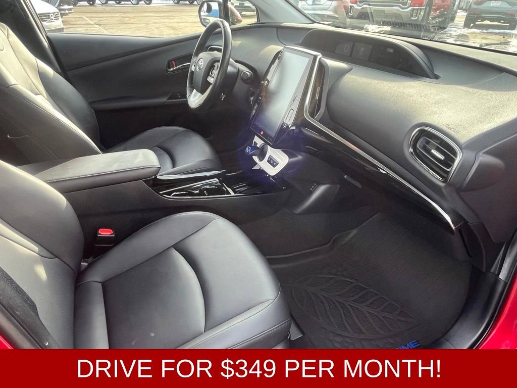 Used 2017 Toyota Prius Prime Advanced image 28