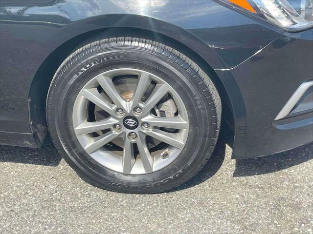 Used 2017 Hyundai Sonata SE FWD image 8