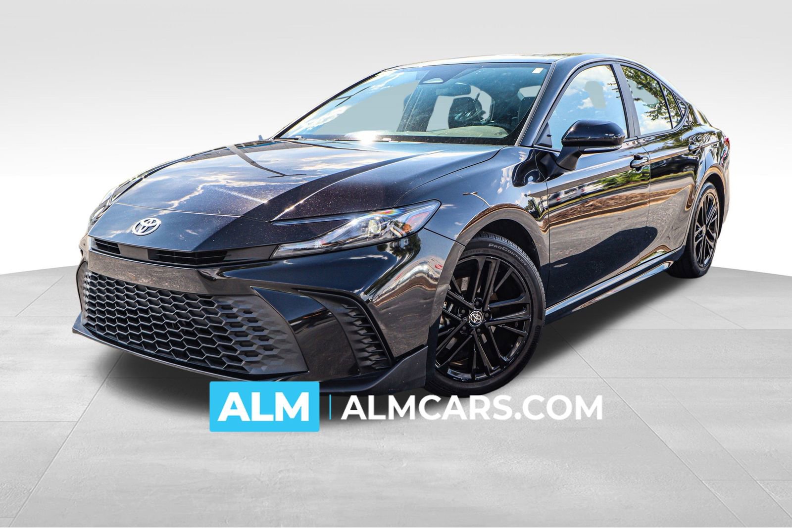 Used 2025 Toyota Camry SE