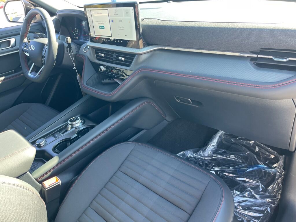 New 2026 Ford Explorer ST-Line image 15