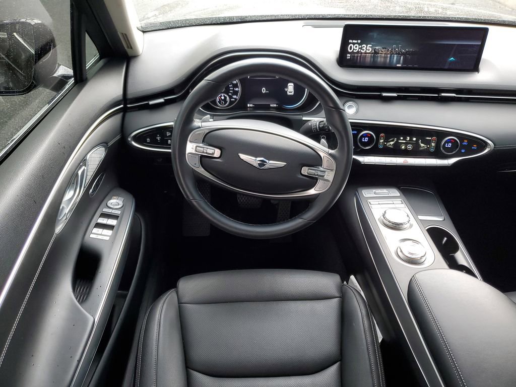 Used 2023 Genesis GV70 2.5T w/ Select Package image 13