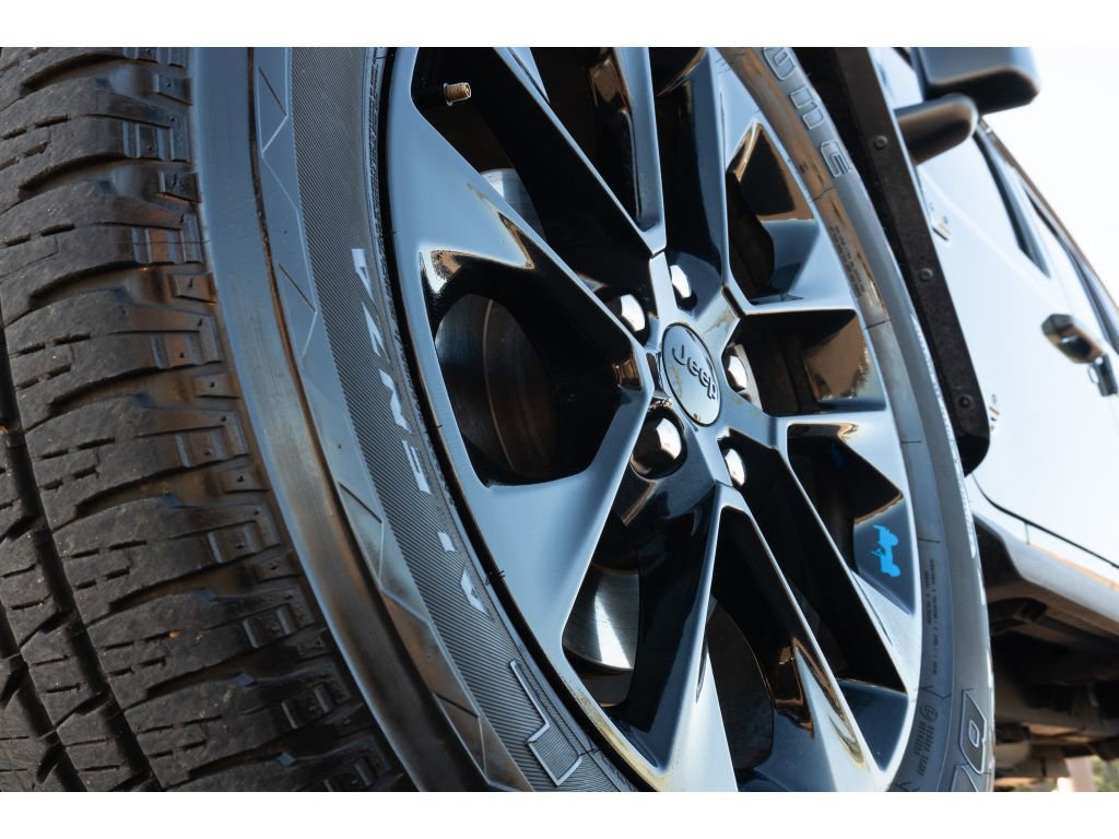 Used 2023 Jeep Wrangler Sahara w/ Cold Weather Group image 9