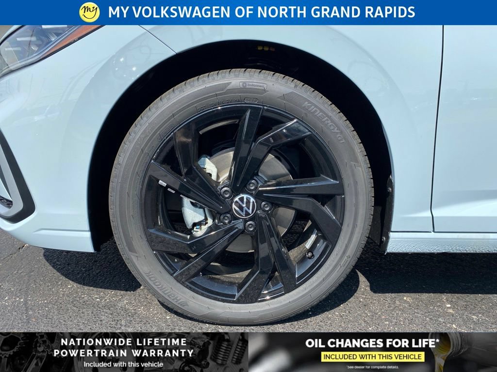 New 2026 Volkswagen Jetta SE FWD image 4