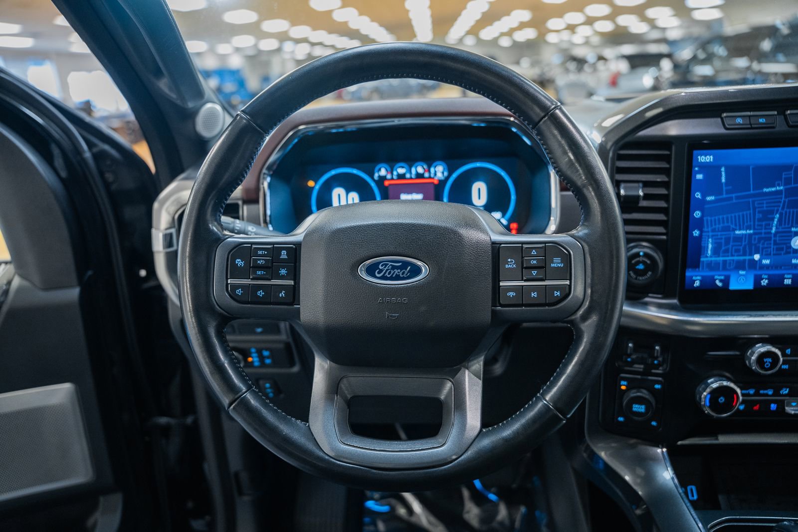 Certified 2023 Ford F150 Lariat w/ Equipment Group 502A High image 39