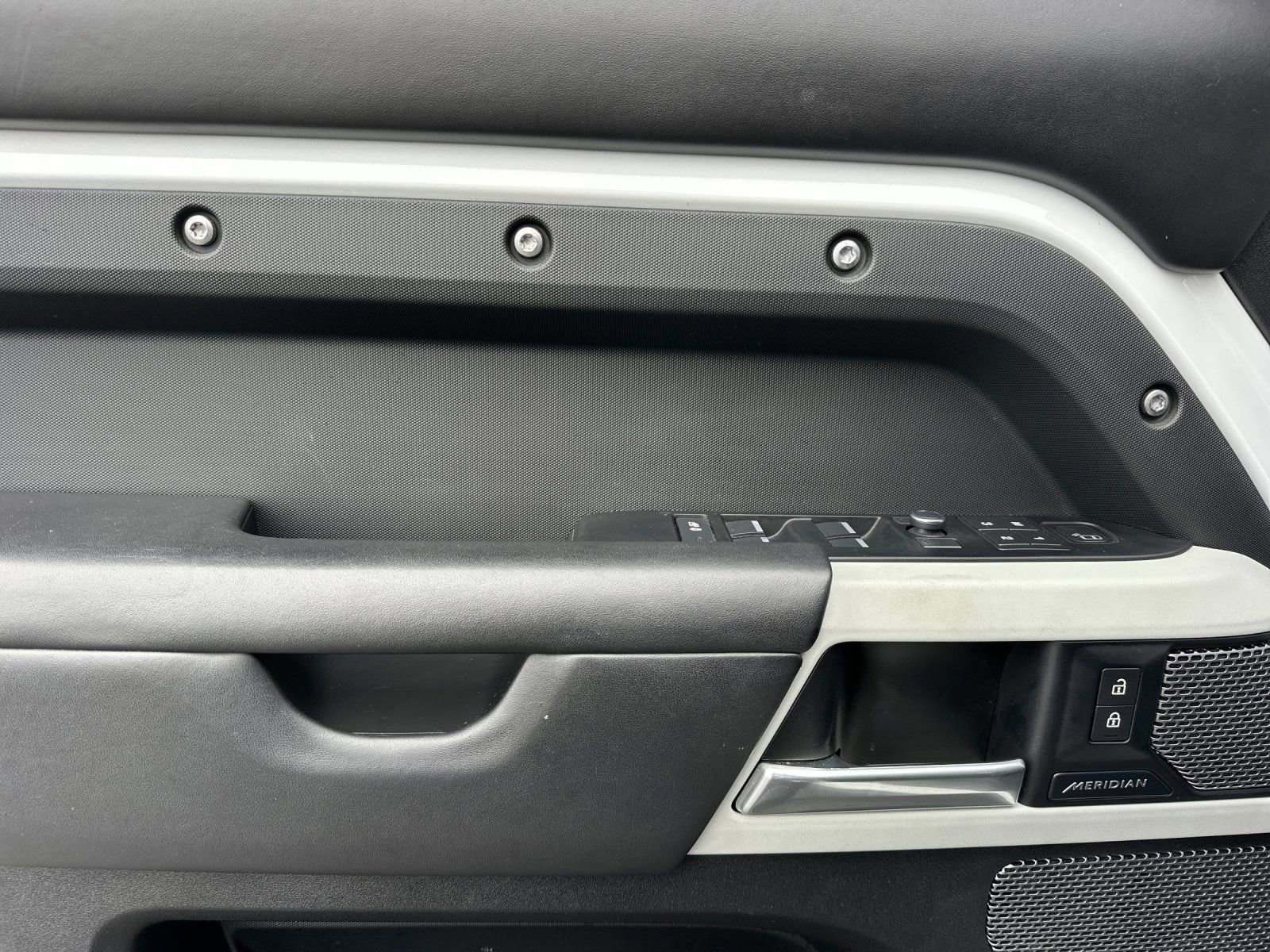 Used 2020 Land Rover Defender 110 HSE image 10