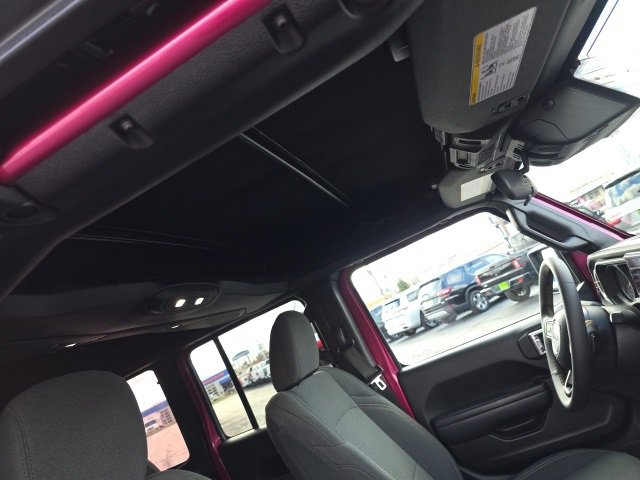 Used 2024 Jeep Wrangler Sport S image 35