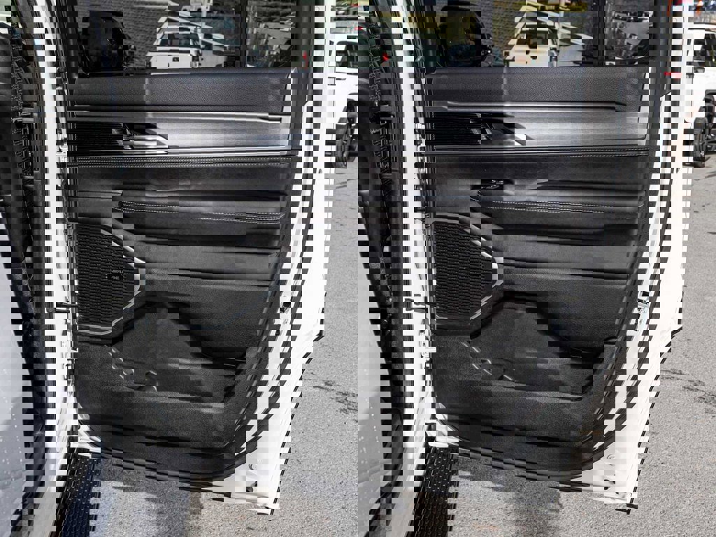 New 2025 Jeep Wagoneer Series II image 15