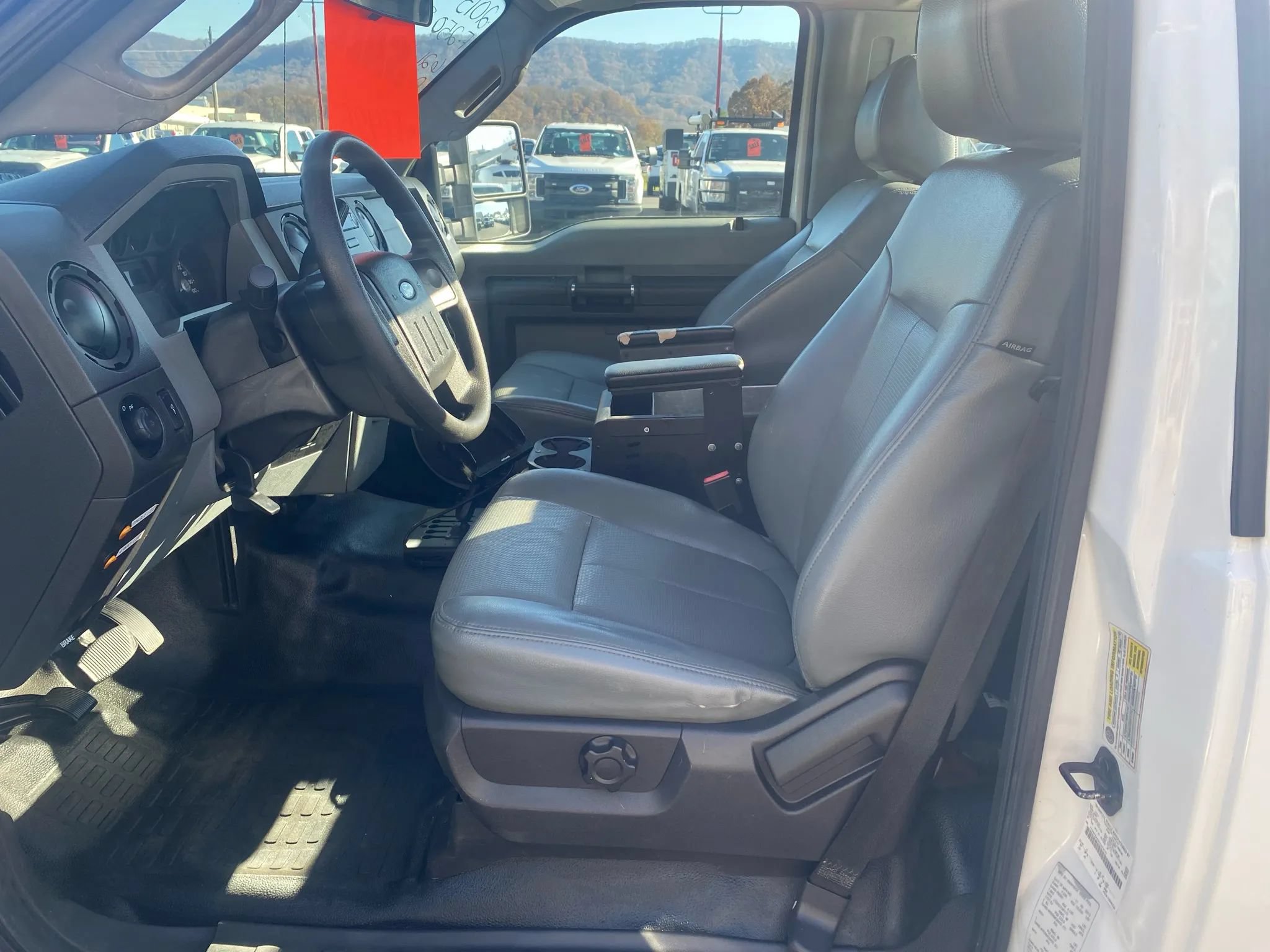 Used 2014 Ford F250 XL w/ Power Equipment Group RWD image 10