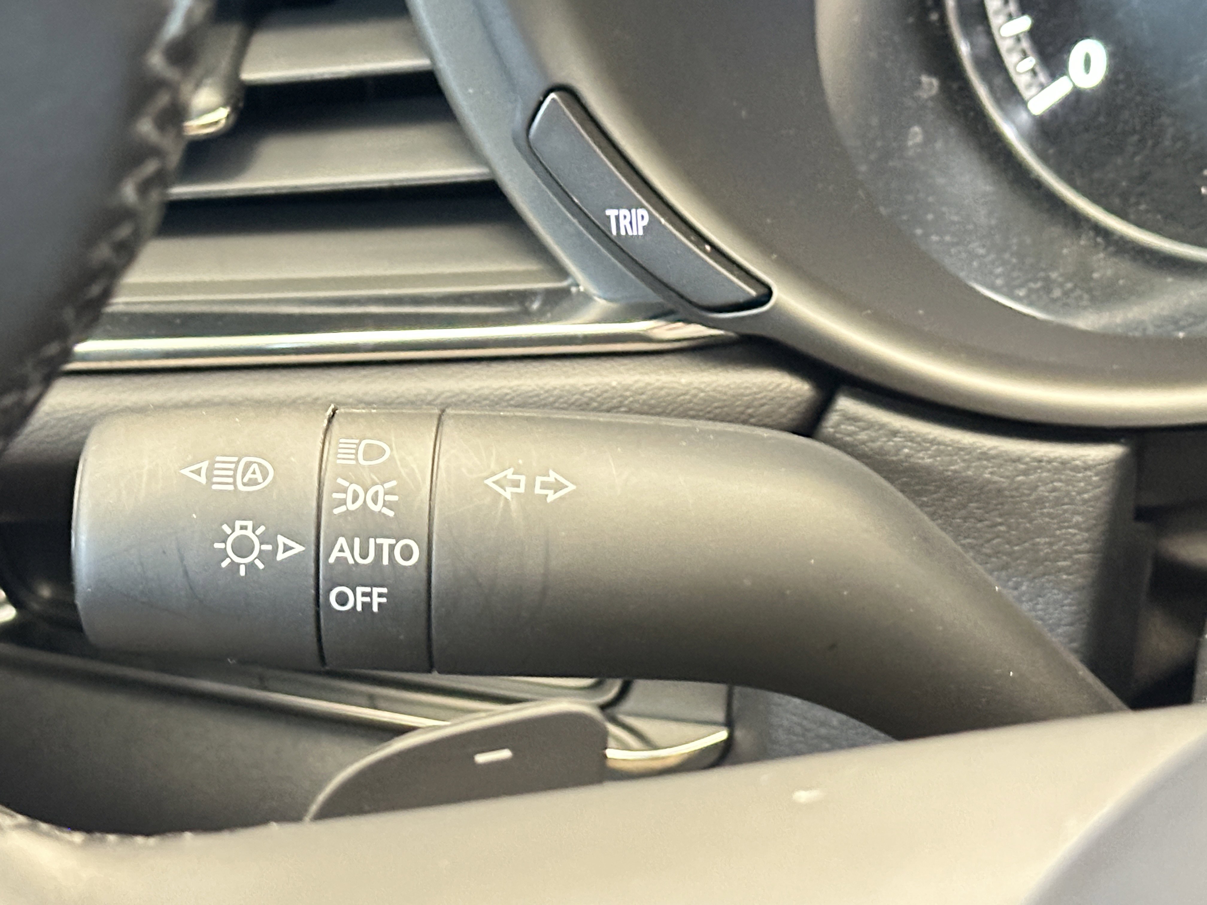 Certified 2025 MAZDA CX-30 AWD 2.5 S w/ Premium Package image 26